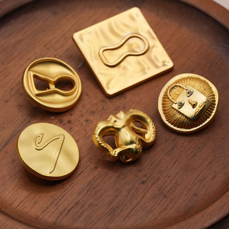ヴィンテージメタルボタン ハート型 アーティスティックアイデ - Craft Embellishments のレビューと価格